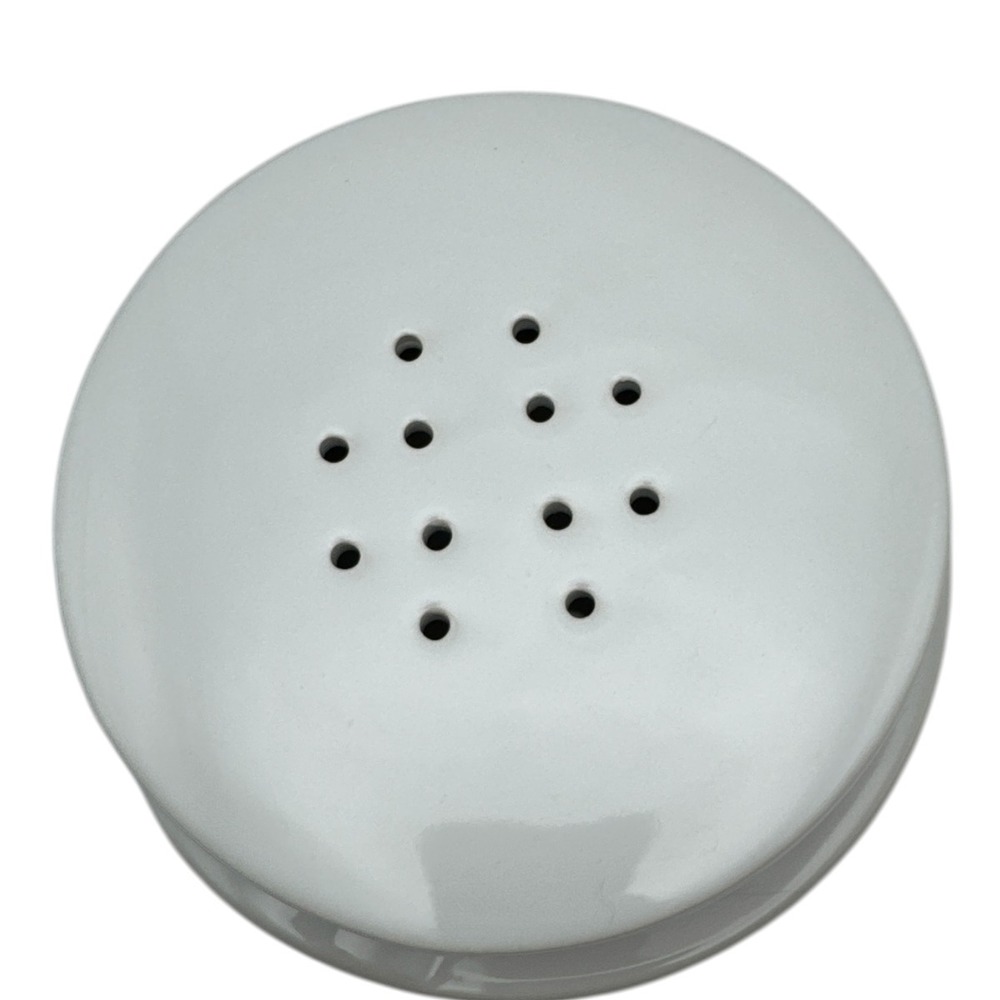 Crate‎ And Barrel Brie Cheese Baking Dish Baker White Stoneware Ventilated Lid